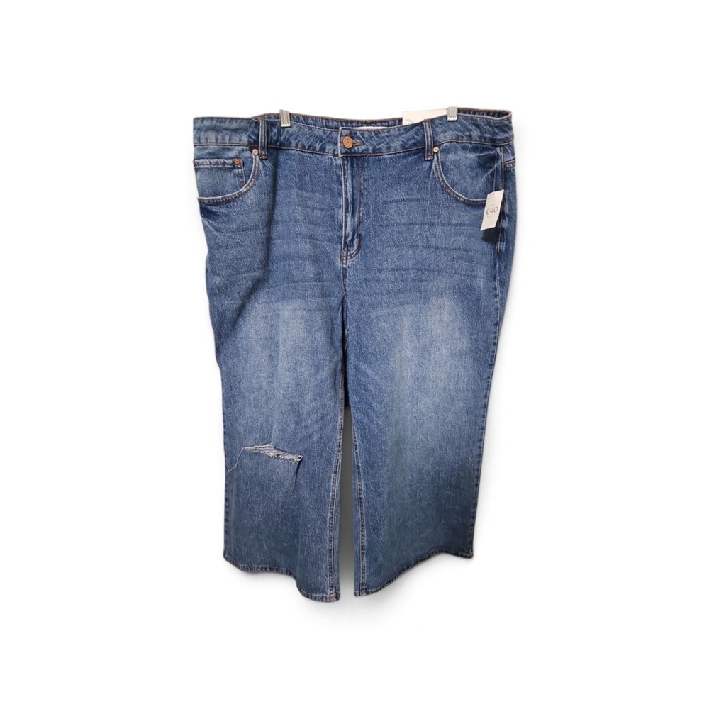 Cato Plus Size Wide Leg Distressed Denim Crops Medium Wash Jeans 22W NEW 0440